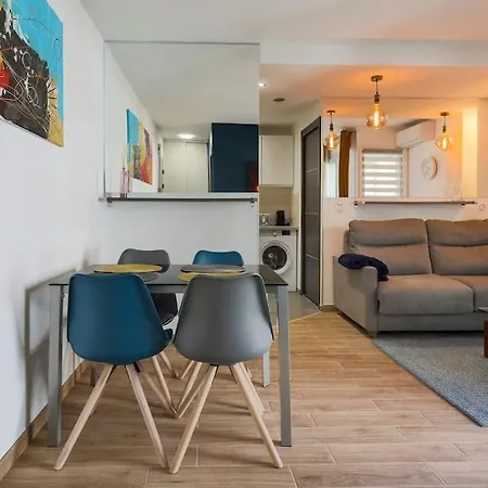 Centre A 2 Pas De La Vieille Ville, Plages Apartment *