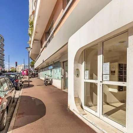 Centre A 2 Pas De La Vieille Ville, Plages Apartment Antibes