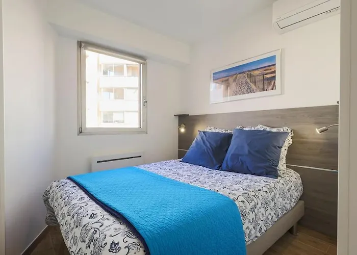 Centre A 2 Pas De La Vieille Ville, Plages *